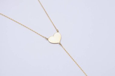 Yaratıcı mücevher imajı. Satışları artıracak bir mücevher imajı. Pankart, e-ticaret, çevrimiçi satış, sosyal medya, baskı için kullanılabilecek kişisel mücevher resmi.