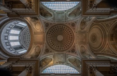 Pantheon 'da. Tavan manzarası