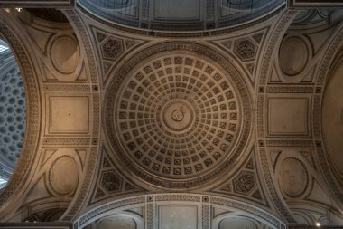 Pantheon 'da. Tavan manzarası