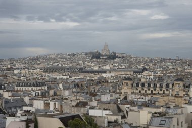 Pompidou Merkezi: Pompidou Merkezi binasının çatısından Paris 'in panoramik manzarası