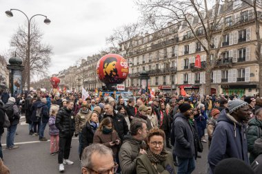 Paris, Fransa - 03 11 2023: grev. Paris 'te emeklilik reform projesine karşı gösteri