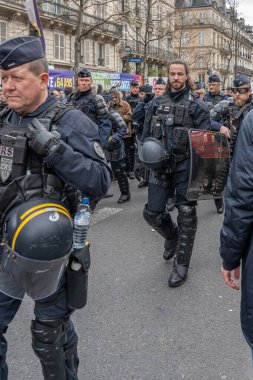 Paris, Fransa - 03 23 2023: grev. Paris 'te emeklilik reform projesine karşı gösteri