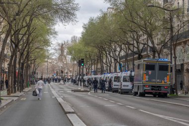 Paris, Fransa - 03 23 2023: grev. Paris 'te emeklilik reform projesine karşı gösteri