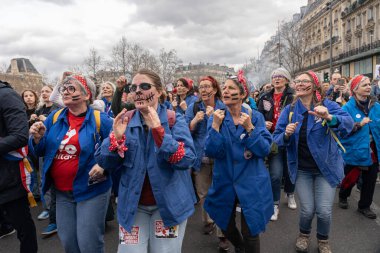 Paris, Fransa - 03 23 2023: grev. Paris 'te emeklilik reform projesine karşı gösteri