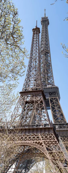 Párizs Franciaország 2023 Eiffel Torony Reprodukciója Méter Magas Igazi Mellett — Stock Fotó