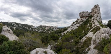 Provence tipik bir köy görünümü