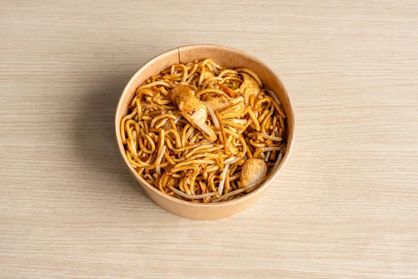 อาหารไทยย งคงช ตอย บะหม ไทยก บไก — ภาพถ่ายสต็อก