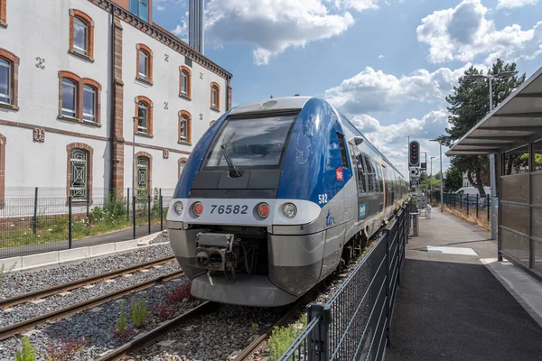 Obernai Frankreich 2023 Bahnhof Obernai Blick Auf Reisende Auf Dem — Stockfoto