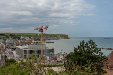 Arromanches-les-Bains, Fransa - 02 21 2023: D-Day Müzesinin yenileme çalışmaları sırasında Genel Görünümü