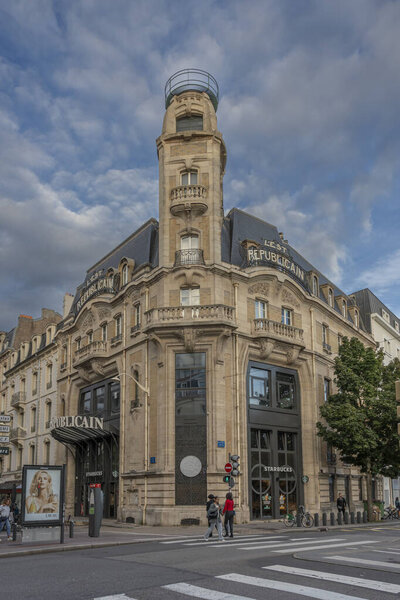 Нанси, Франция - 09 01 2023: Вид на фасад здания L 'Est Cain