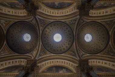 Paris, Fransa - 12: 21 2023: Madeleine Kilisesi