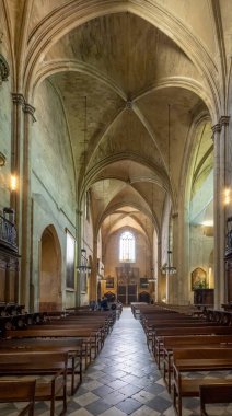 Aix-En-Provence, Fransa - 04 20 2023: Saint Sauveur Katedrali Katedrali