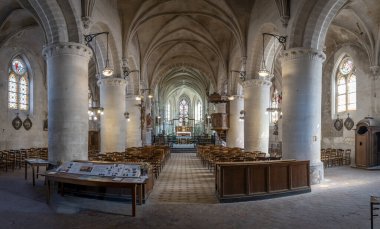 Ault, Fransa - 09: 15 2024: Saint-Pierre d 'Ault Katolik Kilisesi