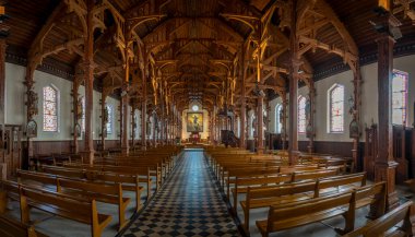 Berck, Fransa - 09: 19 2024: Saint-Martin Kilisesi 'nin içine nave' den bakın