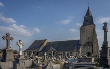 Berck, Fransa - 09: 20 2024: Saint John Kilisesi cephesine bakın