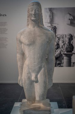 Paris, Fransa - 12 14 2024 Bourdelle Müzesi. Thera 'nın alçı heykeli Apollo Anonymous tarafından yontuldu