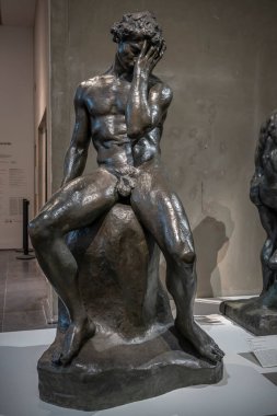 Paris, Fransa - 12 14 2024 Bourdelle Müzesi. Bronz heykel Adam Antoine Bourdelle tarafından yapıldı.