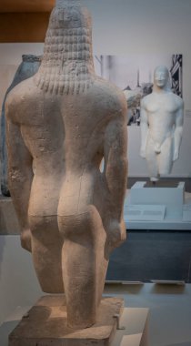 Paris, Fransa - 12 14 2024 Bourdelle Müzesi. Anonim bir sanatçı tarafından yapılan Apollo of Thera 'nın mermerinden bir alçı.