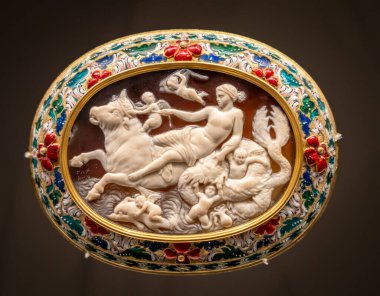 Paris, Fransa - 05 03 2025: Bibliotheque Nationale de France Richelieu Müzesi. Cameo, Nereid ve Sea Bull
