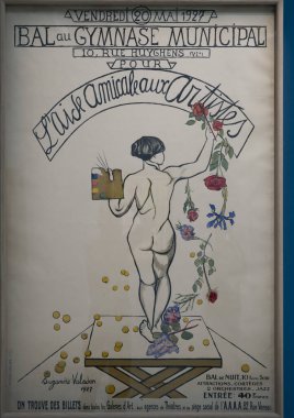 Paris, Fransa - 05: 12 2025: Pompidou Merkezi. Suzanne Valadon tarafından resmedilen Sanatçılara Dostça Yardım