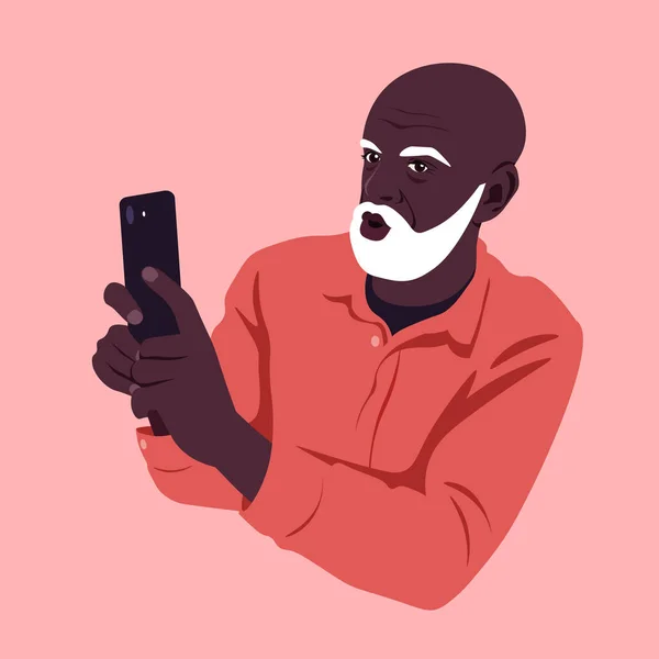 Шокований Літній Блогер Бородою Робить Фотографії Своїй Смартфонній Камері Африканський — стоковий вектор