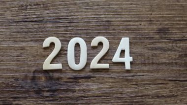 El numarası 2025 olarak değiştiriliyor. Üst Manzara. Yeni başlangıç, beklenti ve gelecek hedefler kavramı.