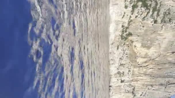 Vertical Video Clear Blue Water Mediterranean Sea Bay High Cliffs — Stock Video