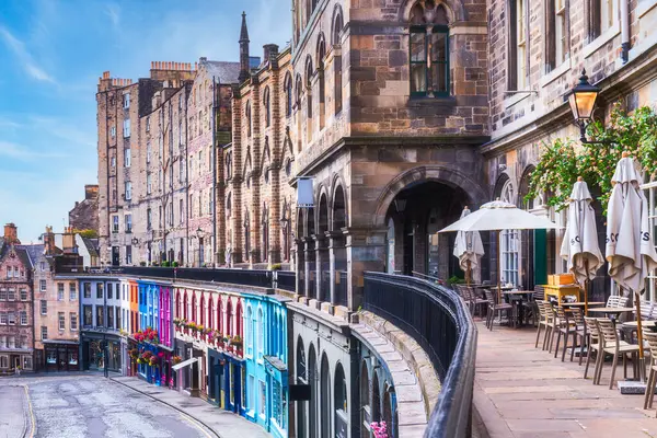 Kolorowe Budynki Victoria Street Old Town Edinburgh Szkocja Zdjęcie Stockowe