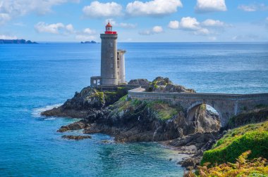 Minyon deniz feneri, Brest, Brittany, Fransa 'nın yolu. Yüksek kalite fotoğraf