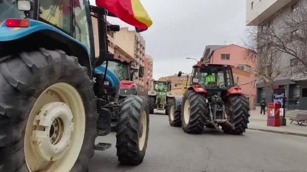 Teruel Spanien 2024 Demonstration Und Konzentration Zahlreicher Traktoren Auf Den — Stockvideo