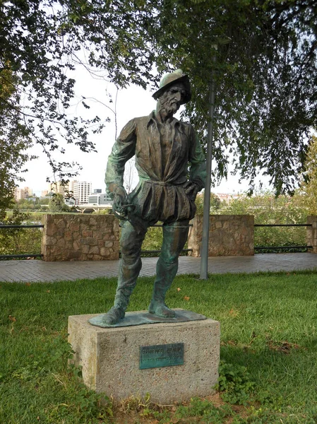 Badajoz Espanha Outubro Estátua Homenagem Explorador Espanhol Pedro Alvarado — Fotografia de Stock