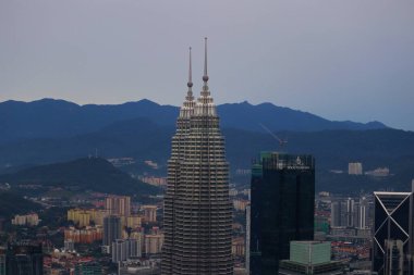 22 Haziran 2024 Kuala Lumpur Malezya Petronas İkiz Kuleleri, Kuala Lumpur 'un en ikonik simgesi..