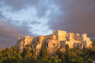 Yunanistan 'ın Atina kentindeki Akropolis ve Echtheion manzarası çok güzel