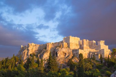 Yunanistan 'ın Atina kentindeki Akropolis ve Echtheion manzarası çok güzel