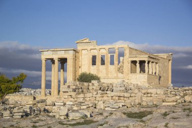 Yunanistan 'ın Atina kentindeki Akropolis ve Echtheion manzarası çok güzel