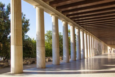 Thee Galerisi Roma Agora 'nın batı yakasında, Atina, Yunanistan' da yer almaktadır.