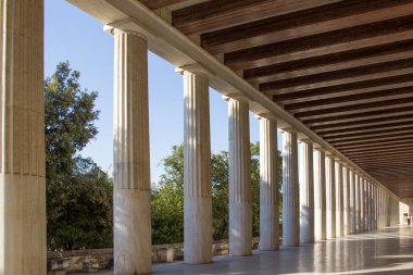 Thee Galerisi Roma Agora 'nın batı yakasında, Atina, Yunanistan' da yer almaktadır.