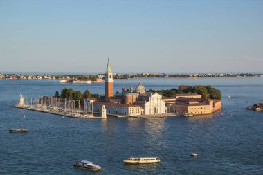 Gondol ve Katedrali, San Giorgio Maggiore, Venedik Lagünü, Venedik, İtalya, bir adada güzel görünümü