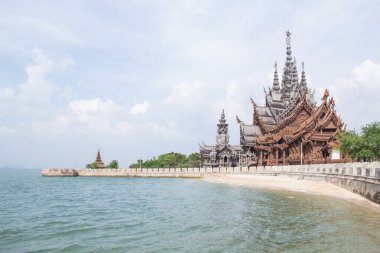 Budist heykel Pattaya, Tayland doğruluk Tapınak yakınındaki güzel manzara