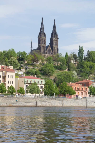Όμορφη Θέα Της Εκκλησίας Του Αγίου Ludmila Στην Πράγα Τσεχική — Φωτογραφία Αρχείου