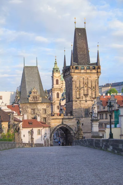 Gyönyörű Kilátást Malostranska Torony Károly Hídtól Hajnal Prága Cseh Köztársaság — Stock Fotó