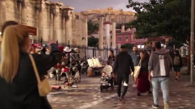 Atina sokaklarında gece