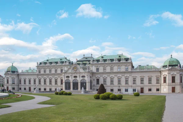 stock image Beautiful view of the Belvedere Palace in Vienna, Austria