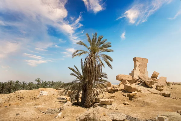 Siwa Oasis, Mısır 'daki Umm Ubayd Tapınağı' nın güzel manzarası