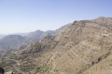 Dağ flamalar ve terasların yemen güzel görünüm