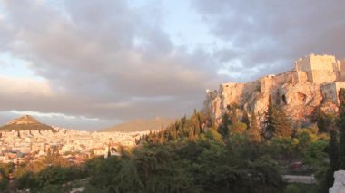 Yunanistan 'ın Atina kentindeki Akropolis ve Echtheion manzarası çok güzel