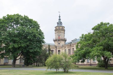 Ukrayna 'nın başkenti Kyiv' de Igor Sikorsky 'nin adını taşıyan Kyiv Politeknik Enstitüsü' nün güzel manzarası