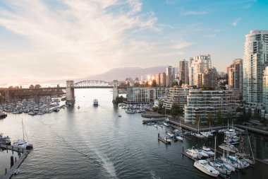 Vancouver, Kanada 'daki Vancouver Körfezi' nin güzel manzarası