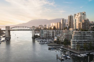 Vancouver, Kanada 'daki Vancouver Körfezi' nin güzel manzarası