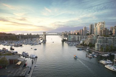 Vancouver, Kanada 'daki Vancouver Körfezi' nin güzel manzarası